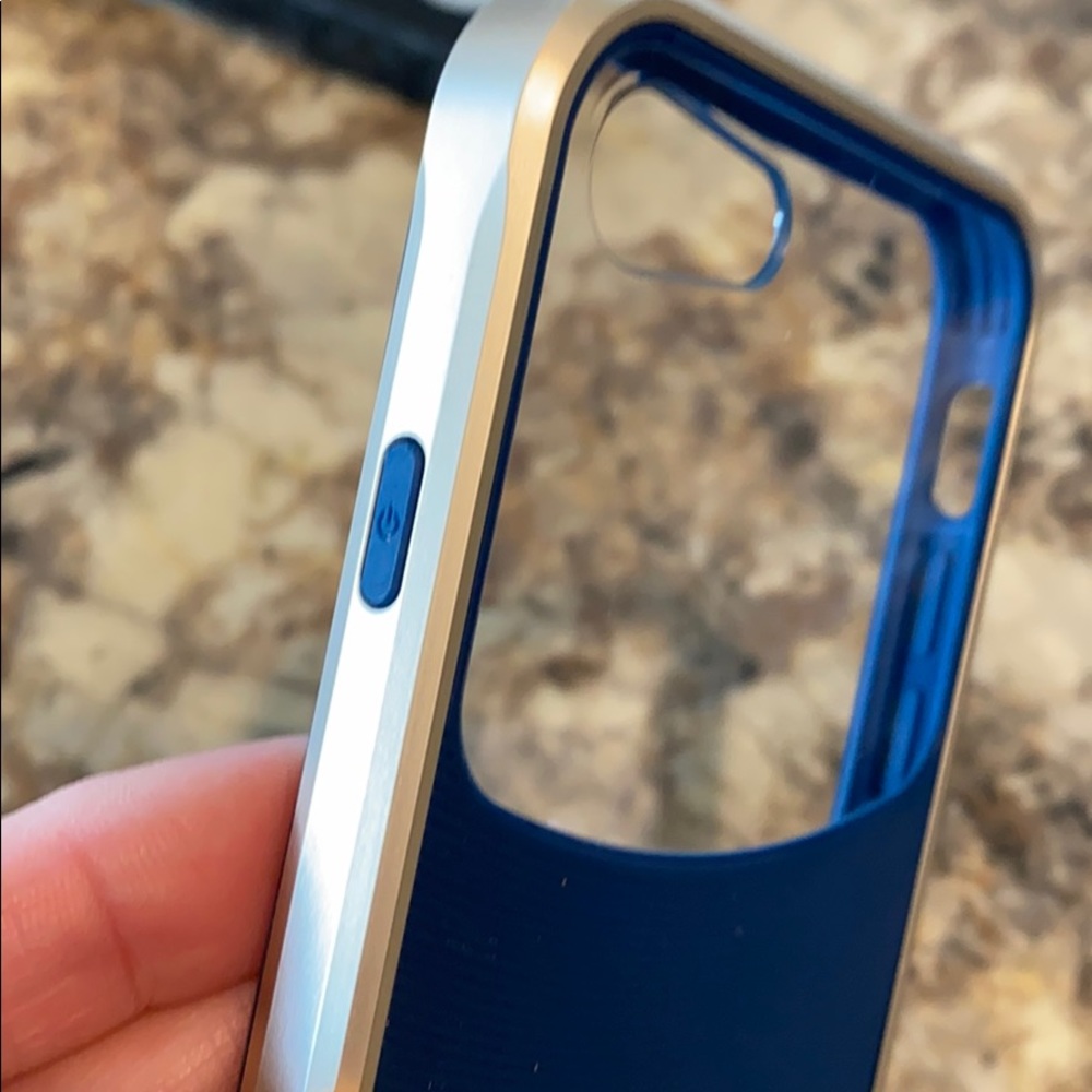 iPhone 7 case - Picture 2 of 10